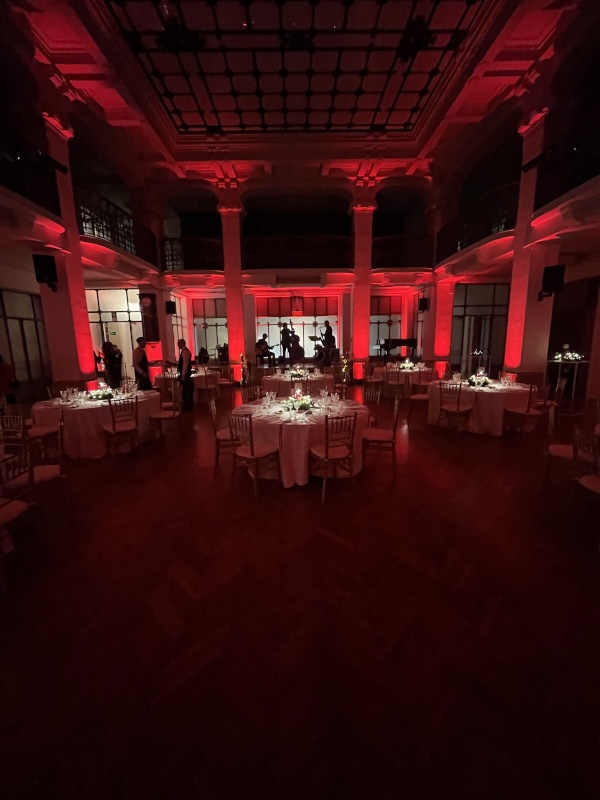 Evento corporate natalizio in location prestigiosa a Milano - 0