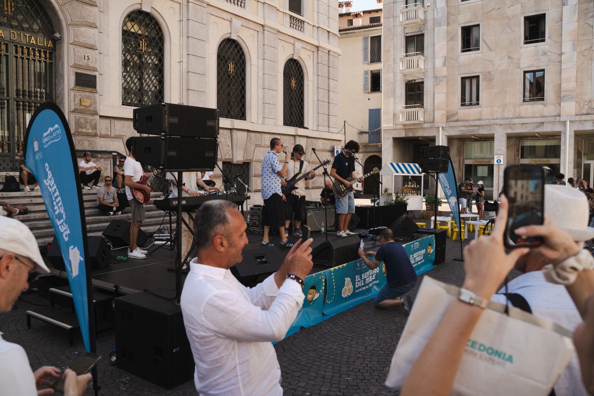 A Como arriva “Il Sentiero del Miele”: un progetto per educare e valorizzare l'identità cittadina - 11