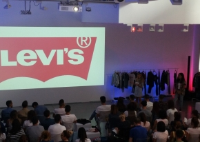 Abbiamo organizzato una giornata di formazione per i dipendenti dei negozi Levis