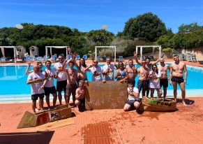 Smart Eventi ha organizzato per CBRE un incentive estivo di due giorni in Toscana: un resort esclusivo, il carton boat in piscina, una visita con degustazione in una cantina locale e momenti liberi che hanno lasciato spazio ai ricordi più belli.