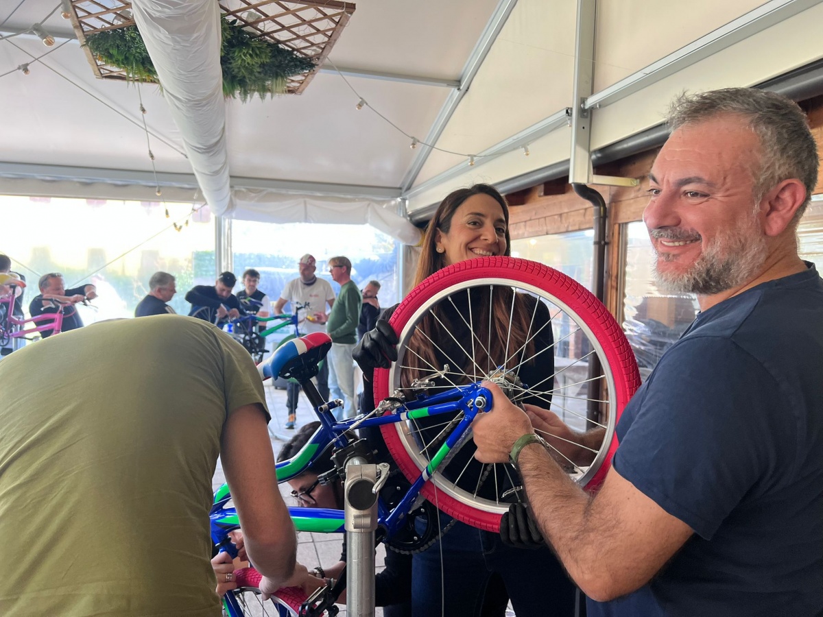 Bike for children: un team building a impatto sociale per Vgpparks Italia - 1